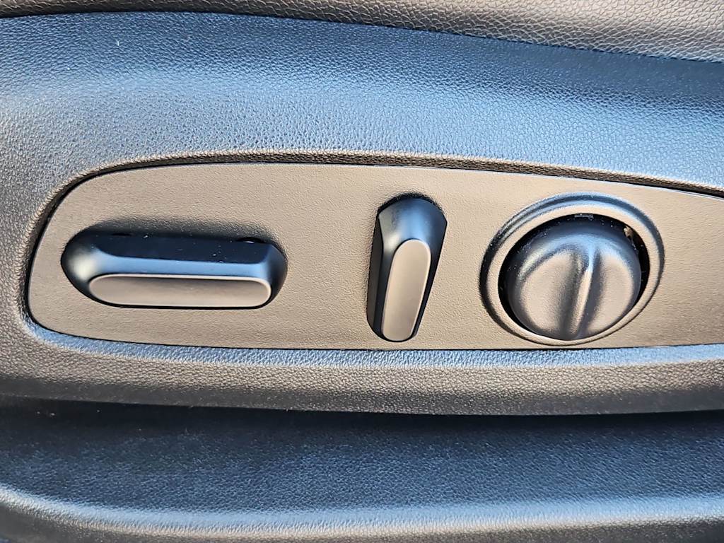 Thumbnail: 2022 GMC Terrain - 27