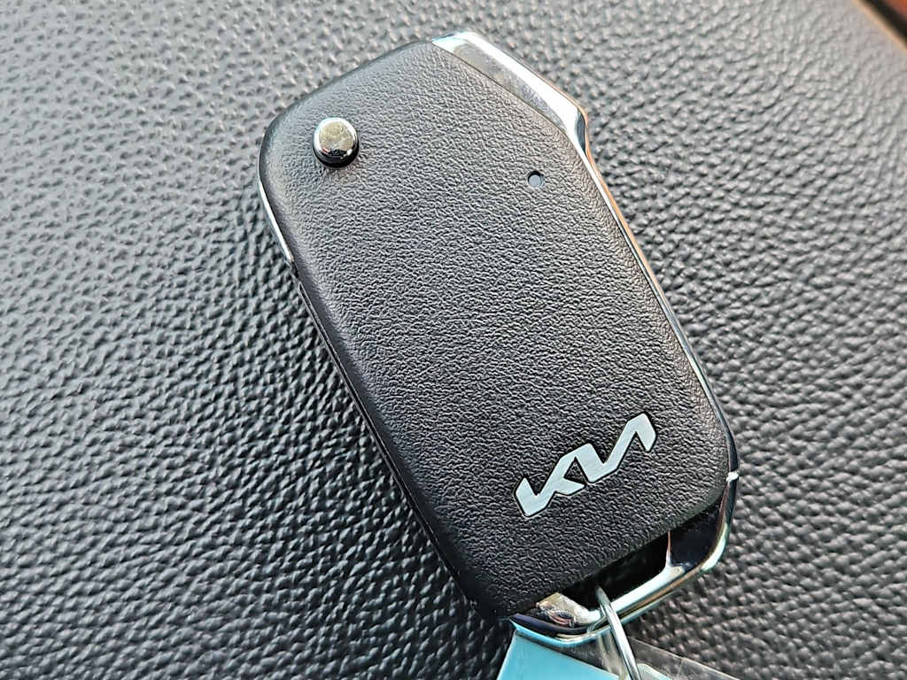 Thumbnail: 2024 Kia Forte - 17