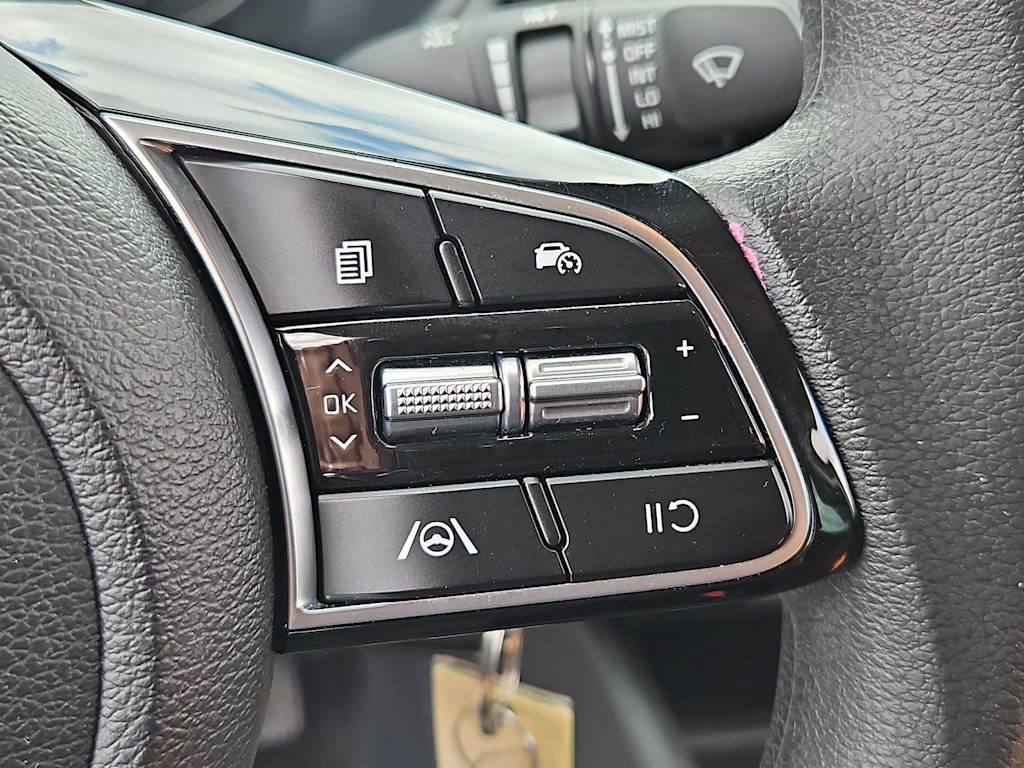 Thumbnail: 2024 Kia Forte - 29