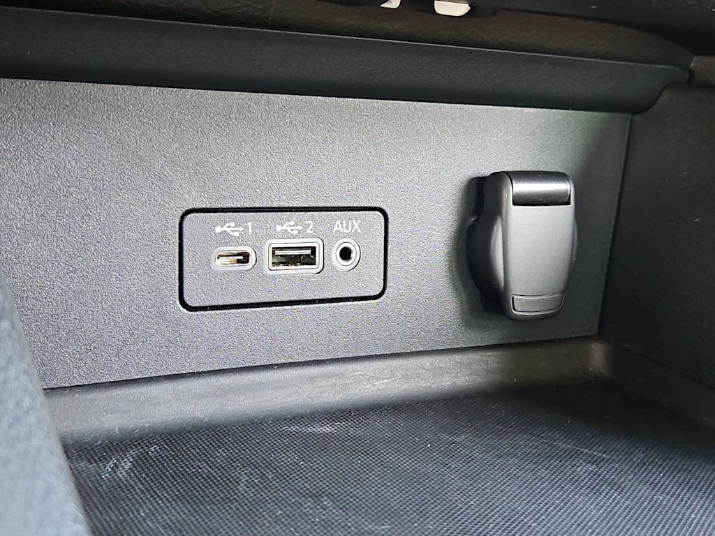 Thumbnail: 2022 Nissan Sentra - 34