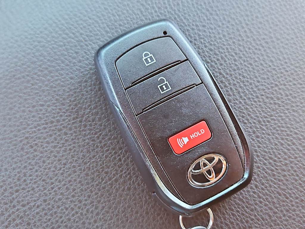 Thumbnail: 2024 Toyota Tacoma - 35