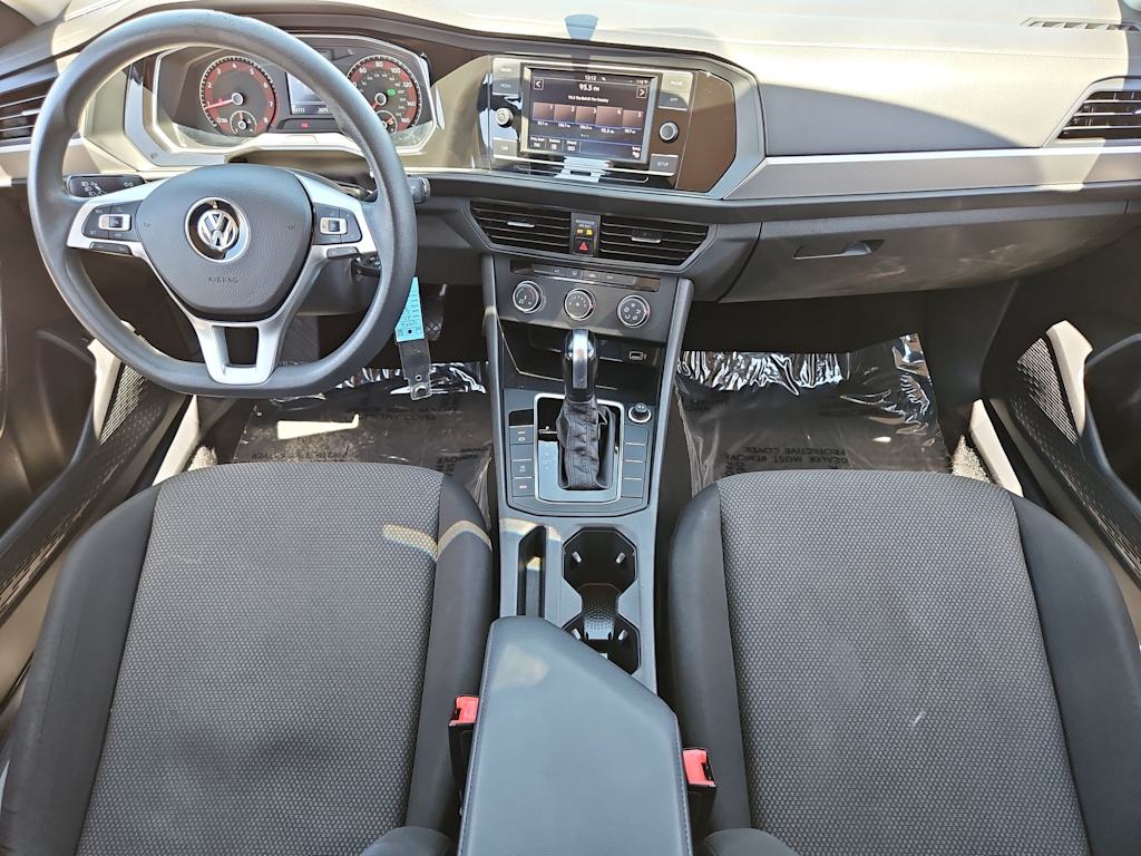 Thumbnail: 2019 Volkswagen Jetta - 9