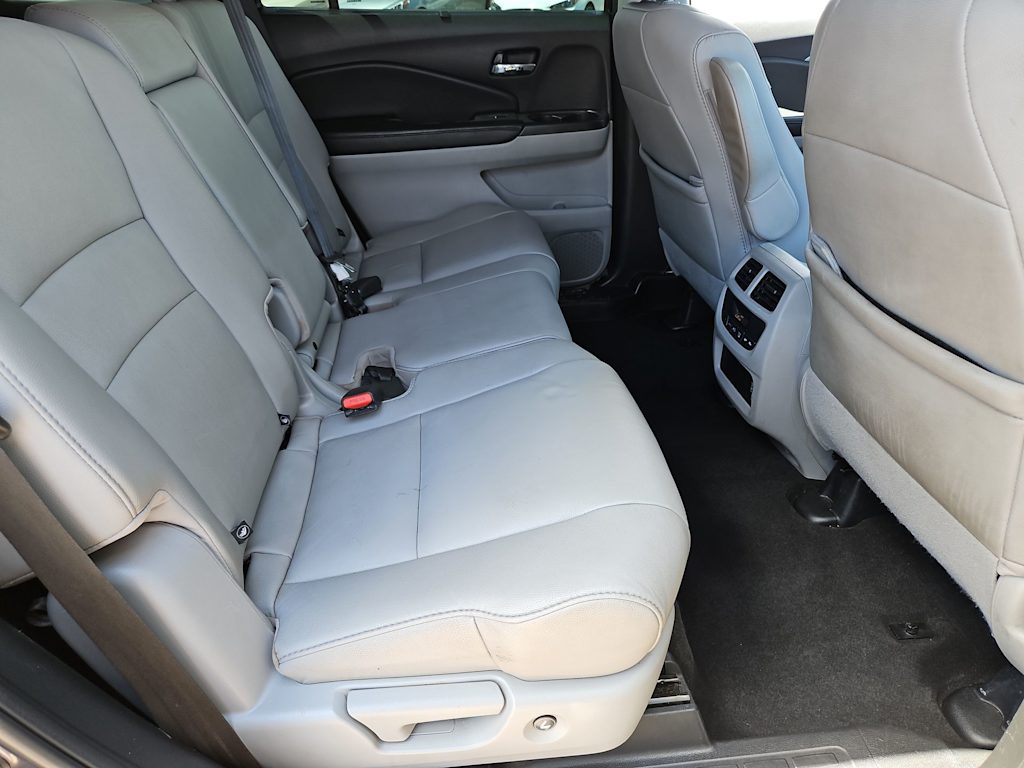 Thumbnail: 2019 Honda Pilot - 28