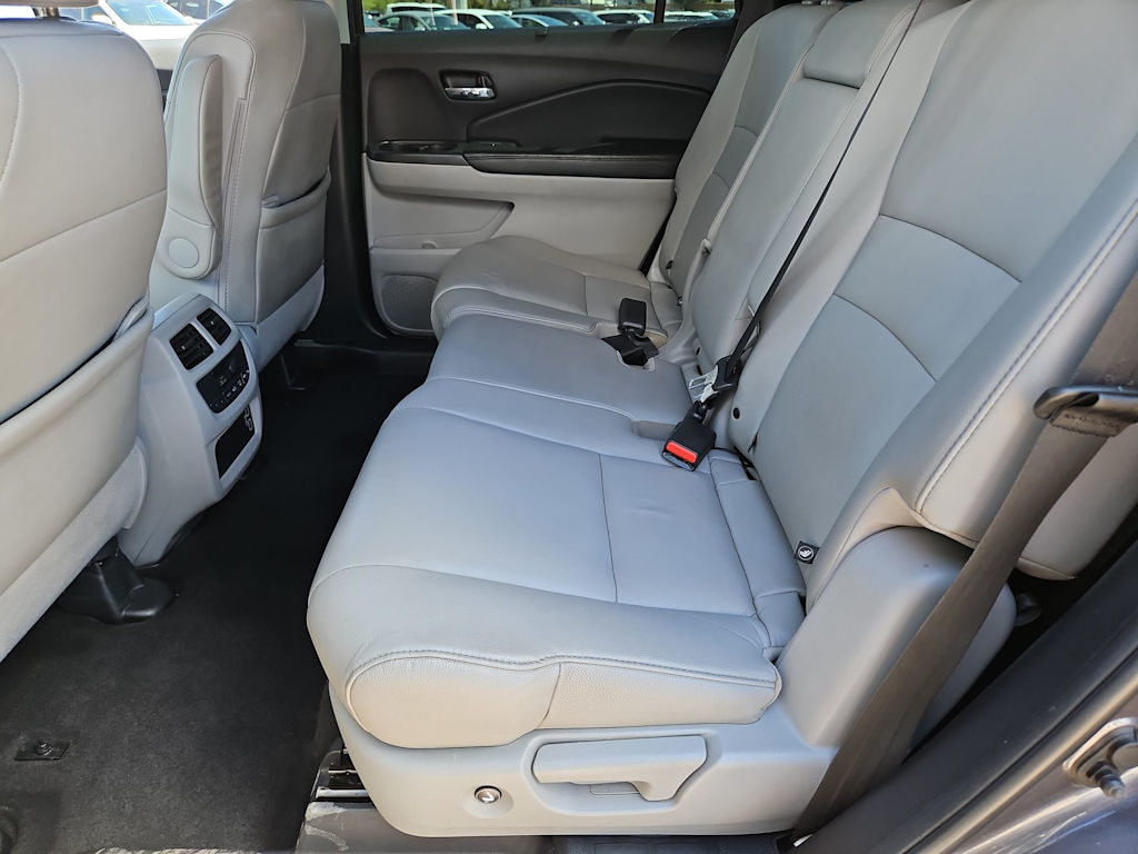 Thumbnail: 2019 Honda Pilot - 27