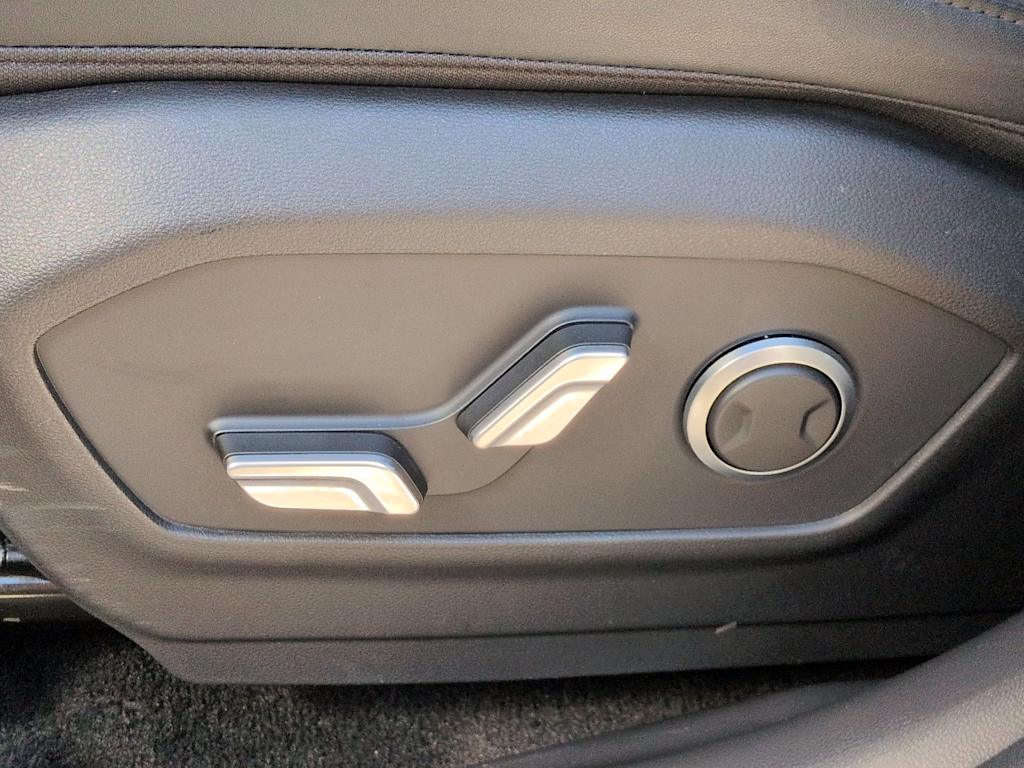 Thumbnail: 2025 Hyundai Santa Fe - 25