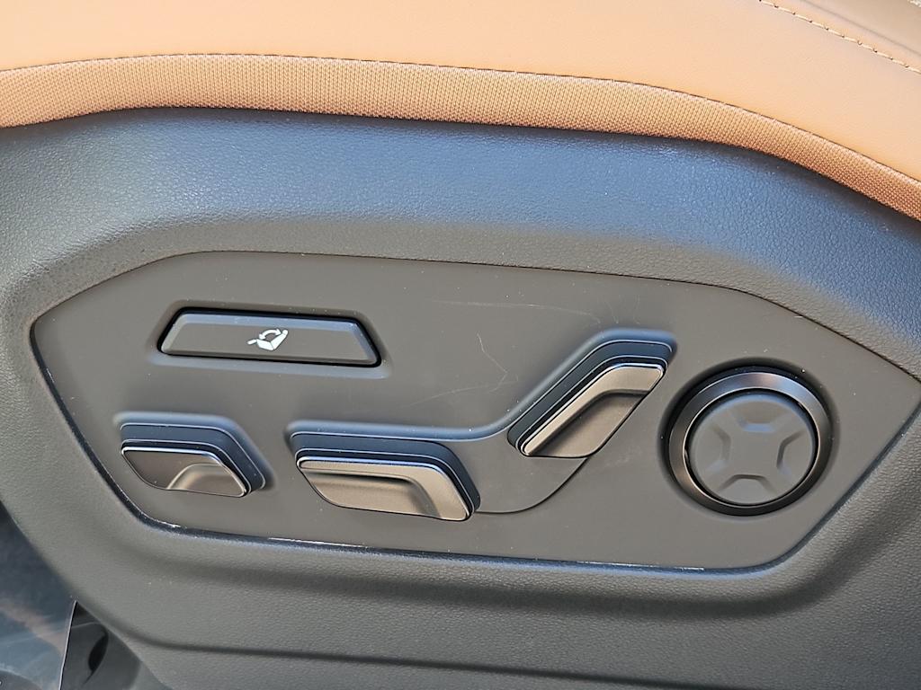 Thumbnail: 2026 Hyundai Santa Fe - 25