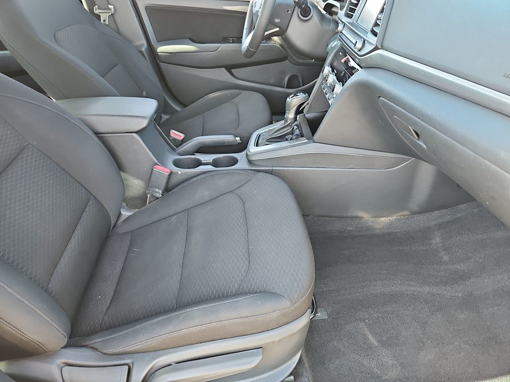 Thumbnail: 2020 Hyundai Elantra - 12