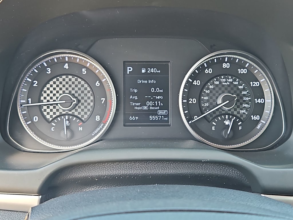 Thumbnail: 2020 Hyundai Elantra - 17