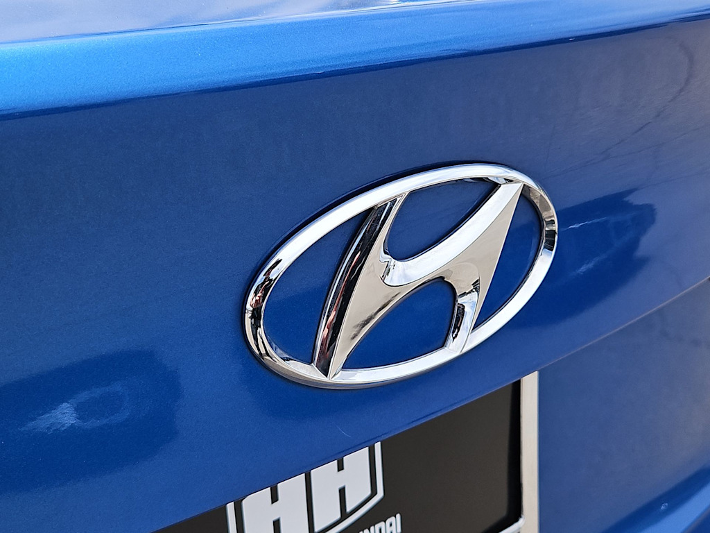 Thumbnail: 2018 Hyundai Elantra - 6