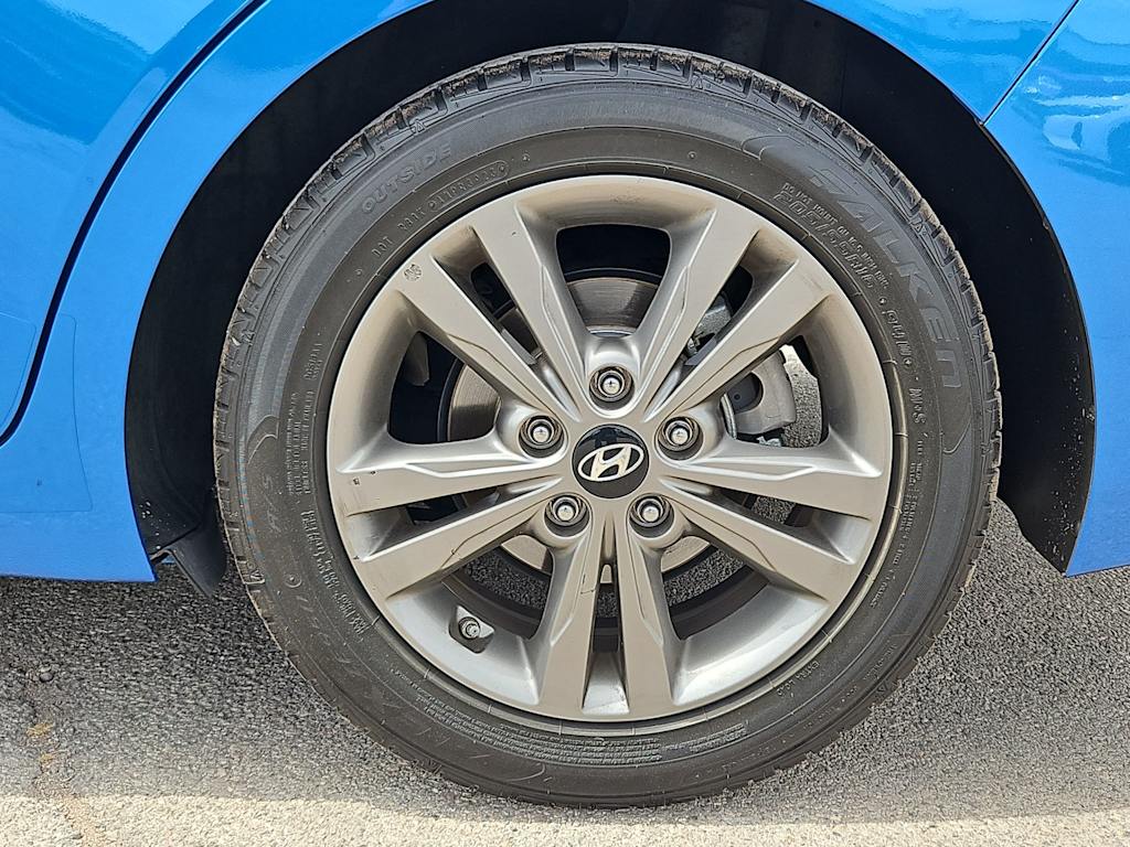 Thumbnail: 2018 Hyundai Elantra - 7