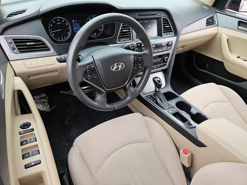 Thumbnail: 2017 Hyundai Sonata - 2