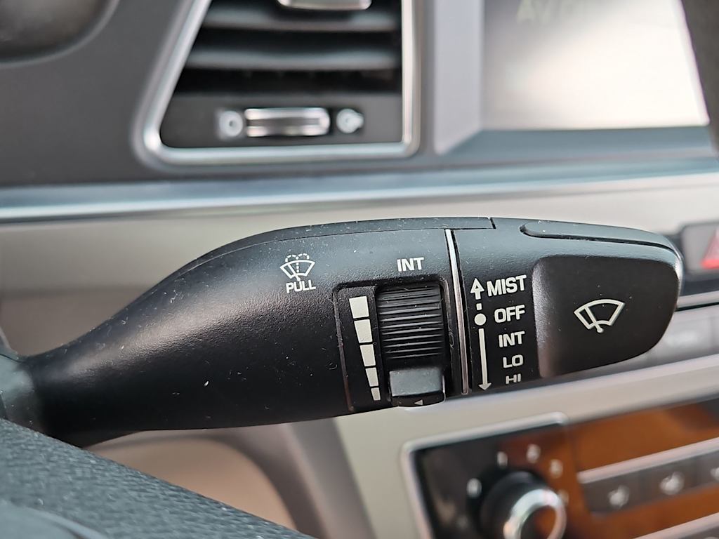 Thumbnail: 2017 Hyundai Sonata - 30