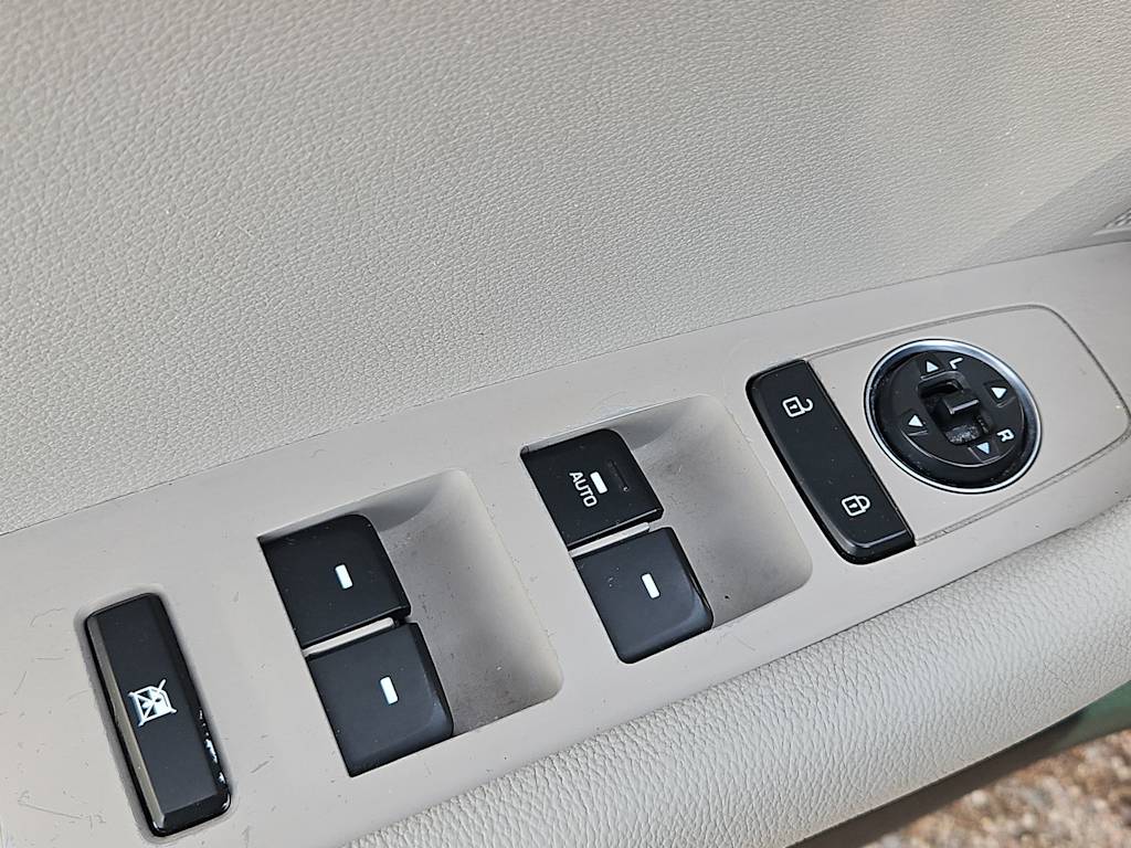 Thumbnail: 2017 Hyundai Sonata - 25