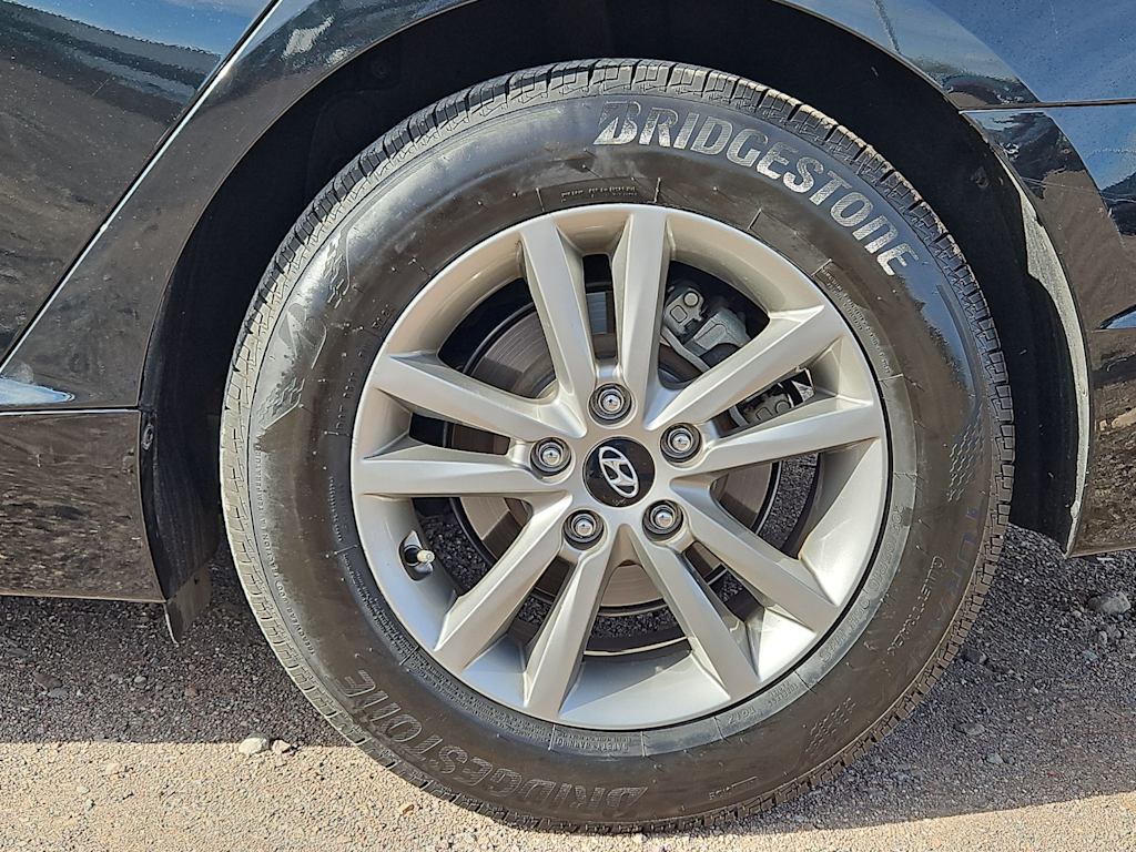 Thumbnail: 2017 Hyundai Sonata - 8