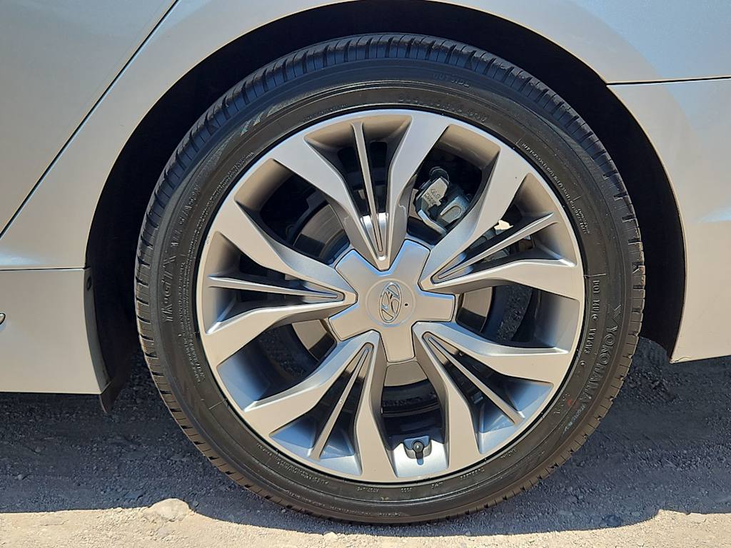 Thumbnail: 2015 Hyundai Sonata - 8