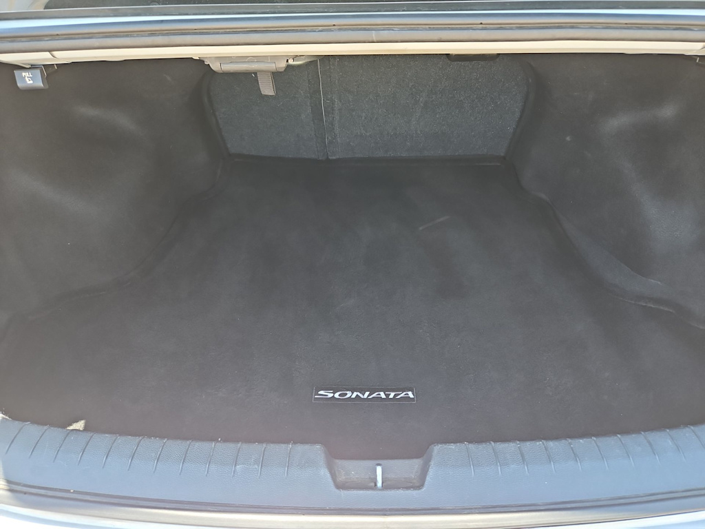 Thumbnail: 2015 Hyundai Sonata - 18
