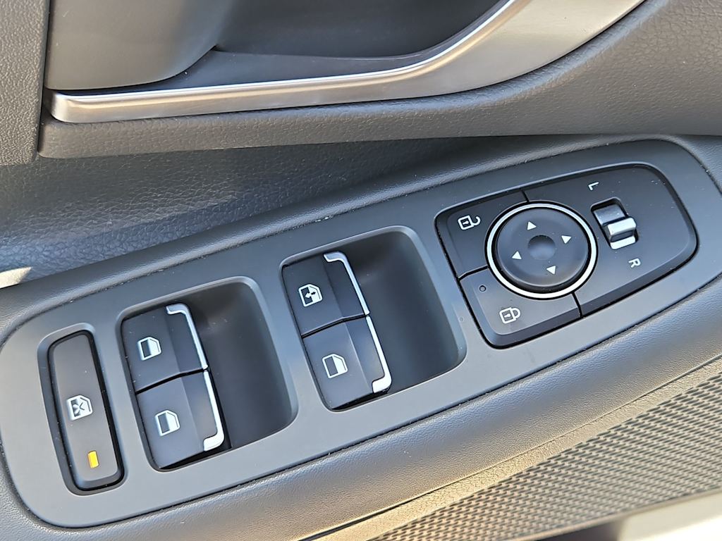 Thumbnail: 2021 Hyundai Sonata - 25