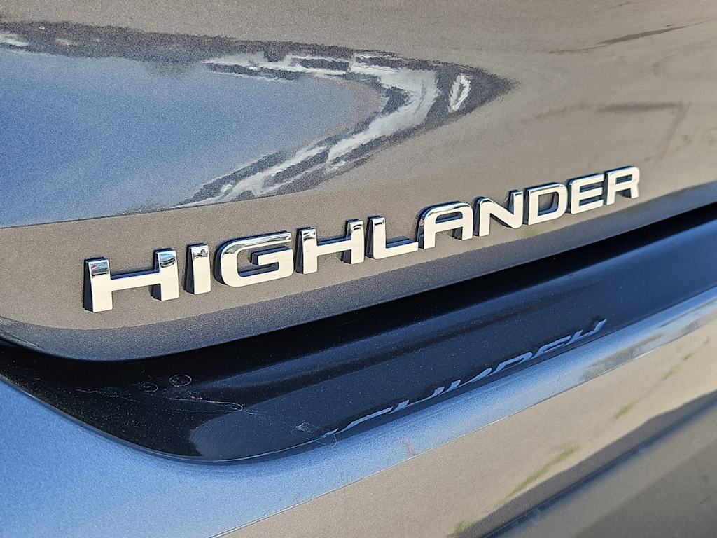 Thumbnail: 2020 Toyota Highlander - 26