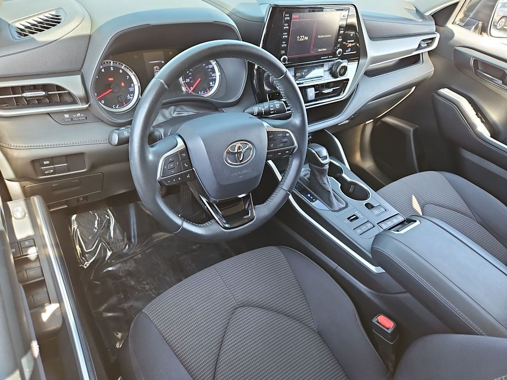 Thumbnail: 2020 Toyota Highlander - 2