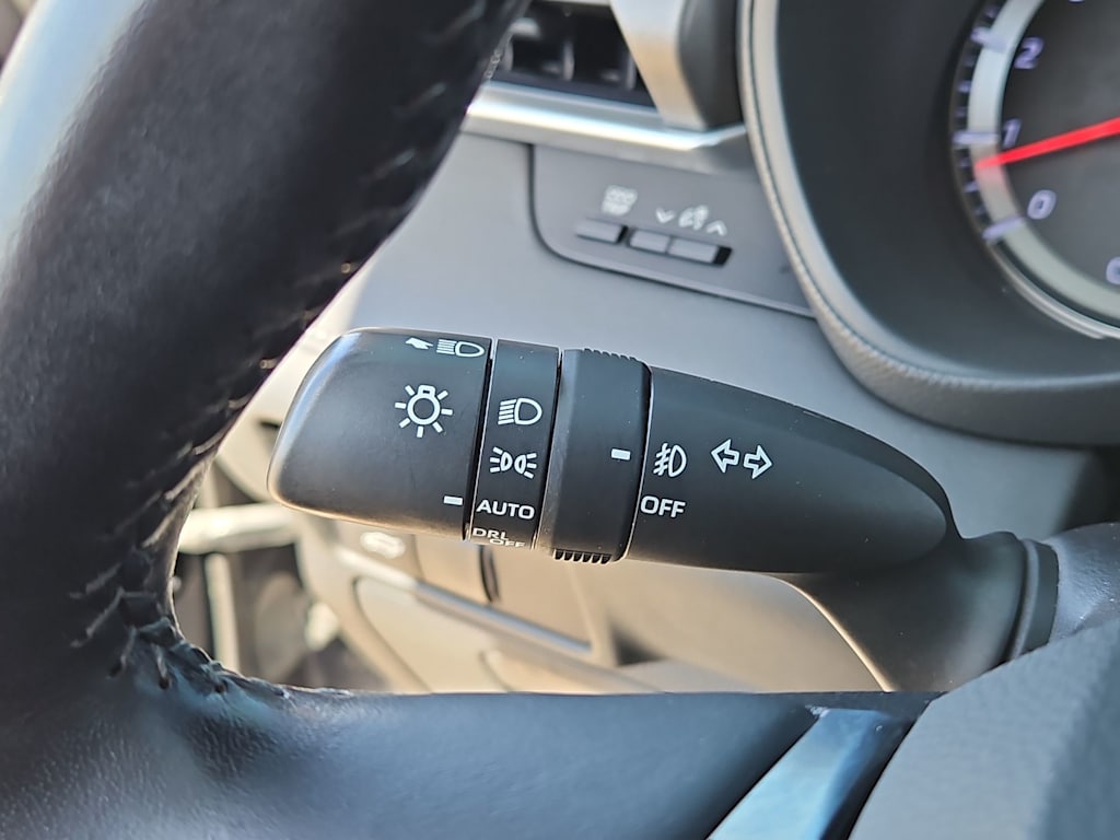 Thumbnail: 2020 Toyota Highlander - 33