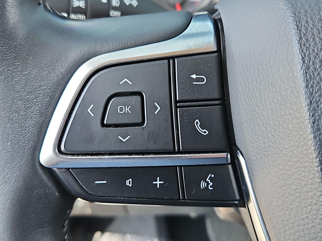 Thumbnail: 2020 Toyota Highlander - 30