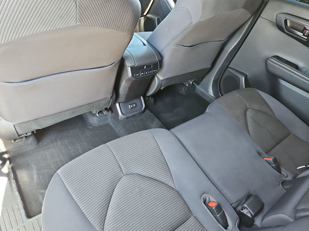 Thumbnail: 2020 Toyota Highlander - 13