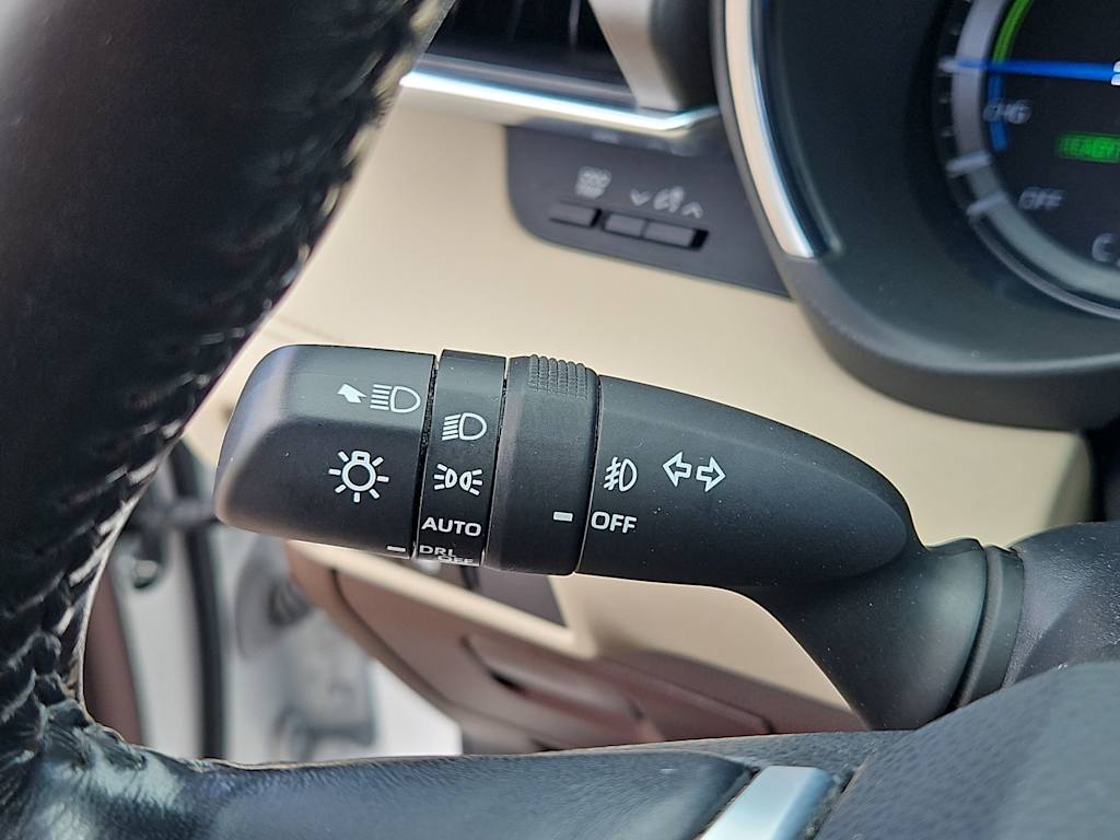 Thumbnail: 2021 Toyota Highlander - 33