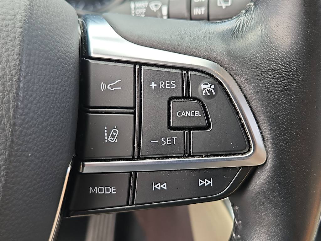 Thumbnail: 2021 Toyota Highlander - 31