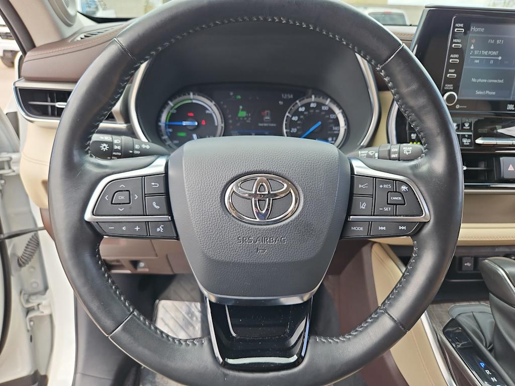 Thumbnail: 2021 Toyota Highlander - 14