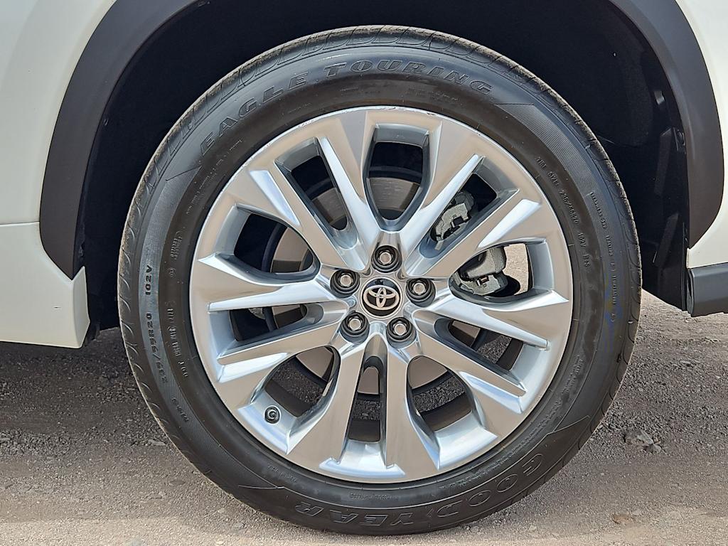 Thumbnail: 2021 Toyota Highlander - 8