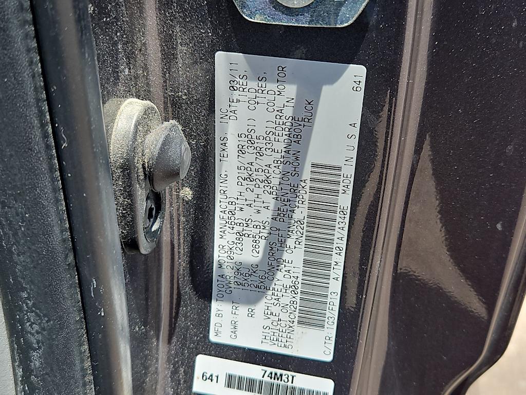 Thumbnail: 2011 Toyota Tacoma - 17