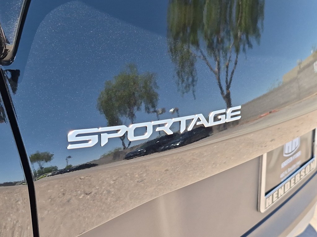 Thumbnail: 2025 Kia Sportage - 25
