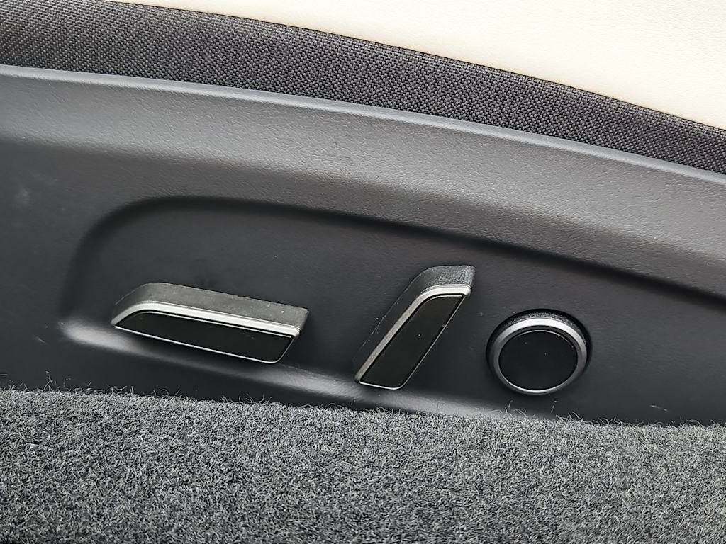 Thumbnail: 2025 Tesla Model 3 - 21