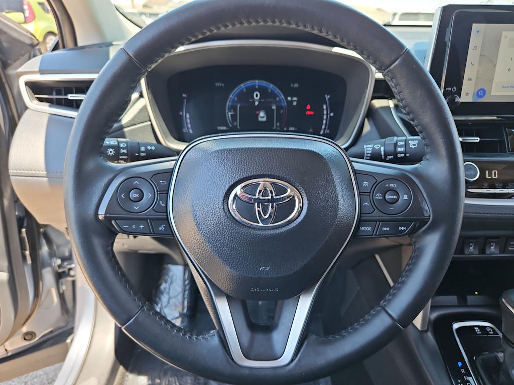 Thumbnail: 2025 Toyota Corolla Cross - 14