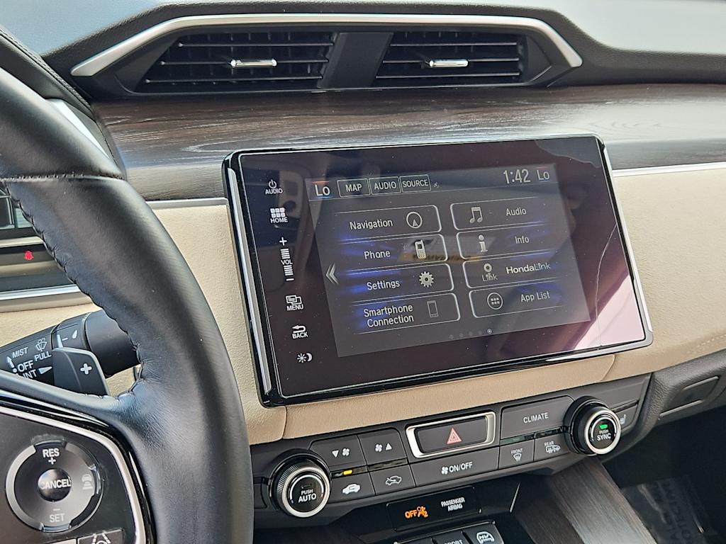 Thumbnail: 2018 Honda Clarity - 15