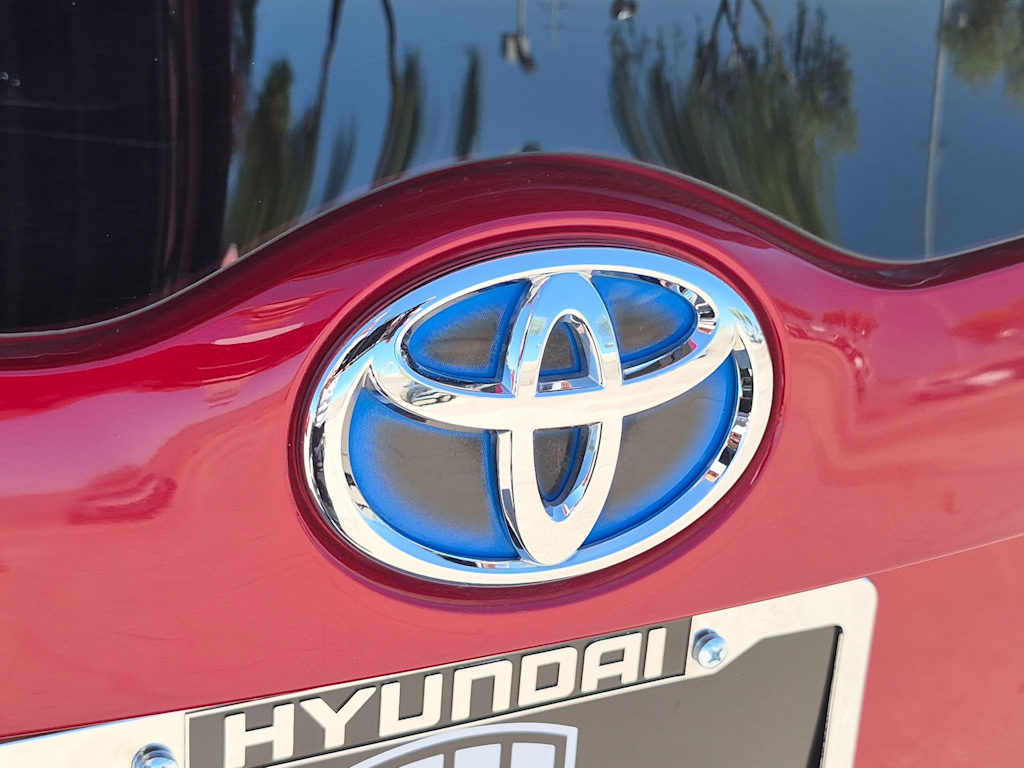 Thumbnail: 2020 Toyota Prius Prime - 7