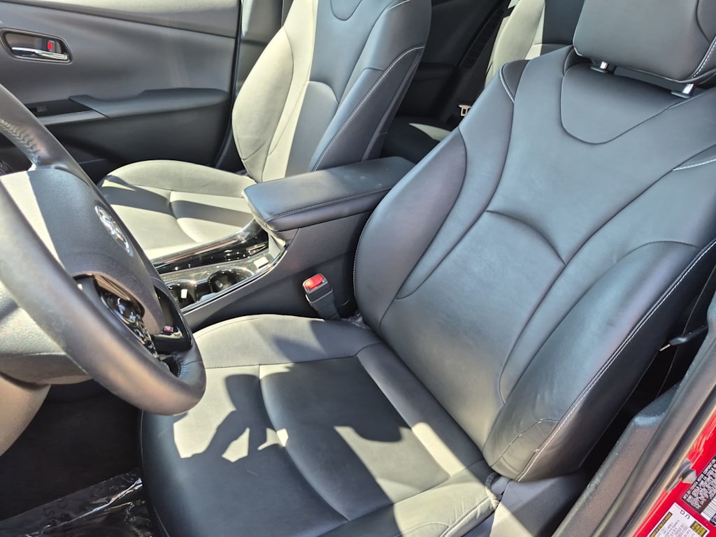Thumbnail: 2020 Toyota Prius Prime - 11