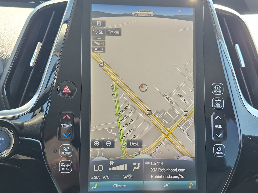 Thumbnail: 2020 Toyota Prius Prime - 32
