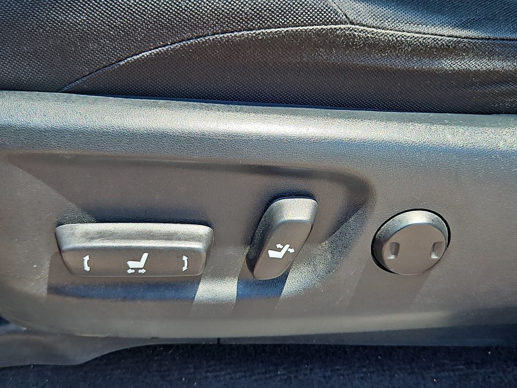 Thumbnail: 2023 Toyota 4Runner - 25