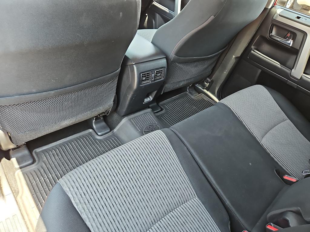 Thumbnail: 2023 Toyota 4Runner - 12