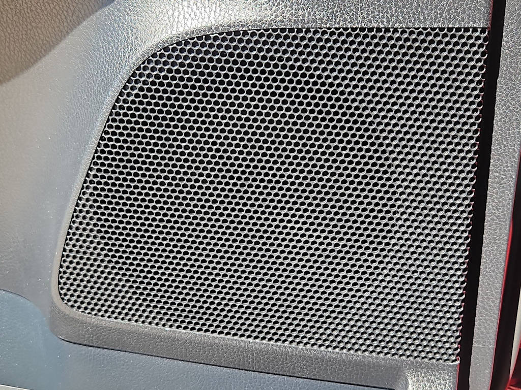 Thumbnail: 2018 Toyota RAV4 - 36