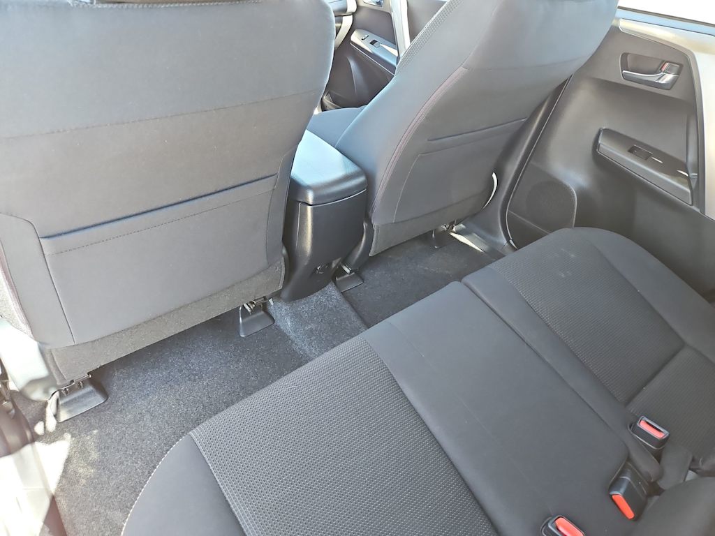 Thumbnail: 2018 Toyota RAV4 - 13