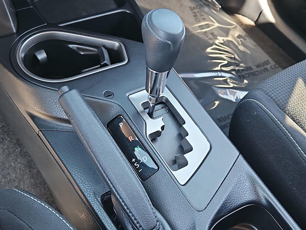 Thumbnail: 2018 Toyota RAV4 - 16