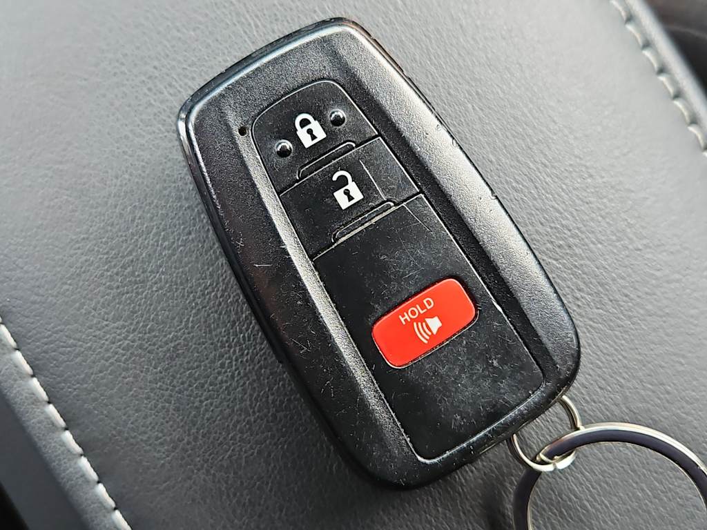 Thumbnail: 2019 Toyota Corolla - 18