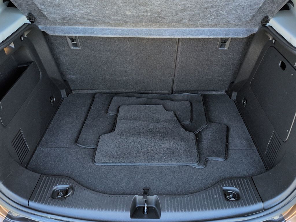 Thumbnail: 2016 Buick Encore - 18