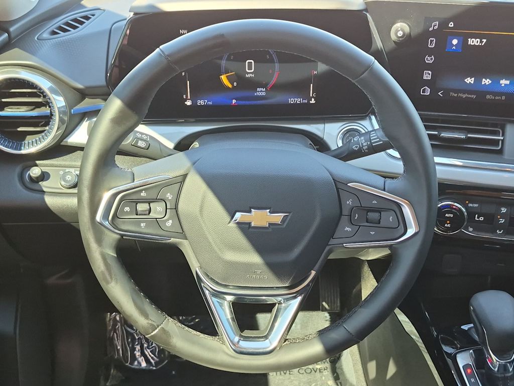 Thumbnail: 2026 Chevrolet Trax - 14
