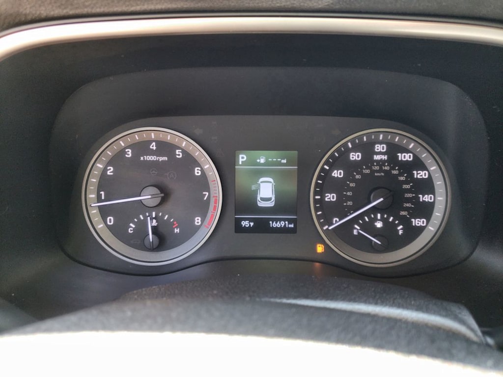 Thumbnail: 2019 Hyundai Tucson - 12