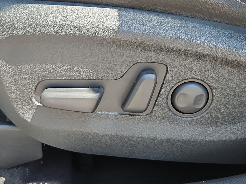 Thumbnail: 2020 Hyundai Tucson - 26