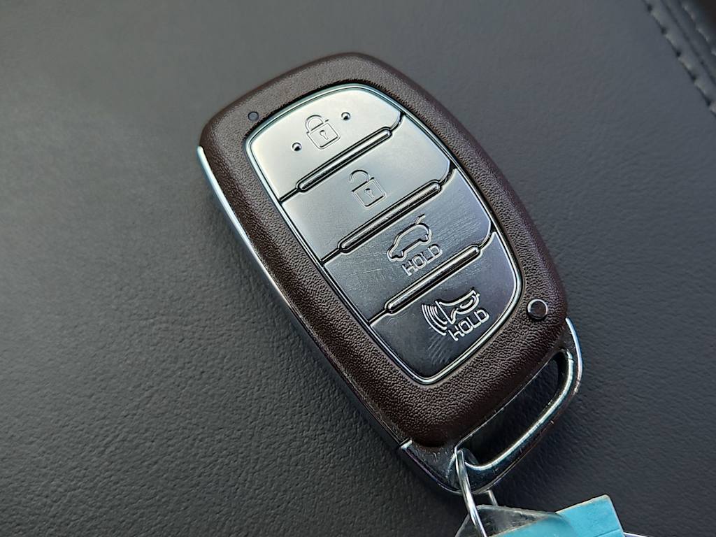 Thumbnail: 2020 Hyundai Tucson - 18