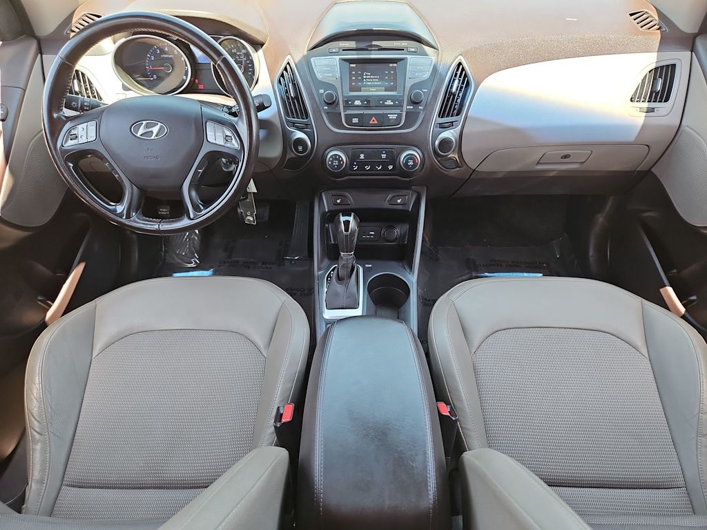 Thumbnail: 2015 Hyundai Tucson - 10